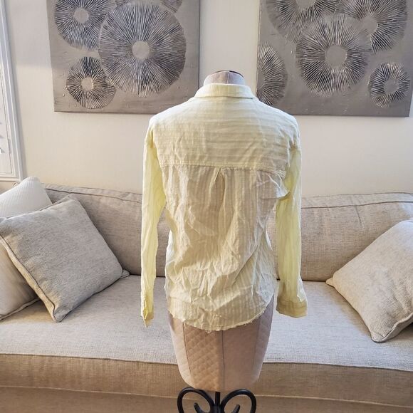 Socialite Raw Hem Shirt sz XS in Yellow - Picture 9 of 13